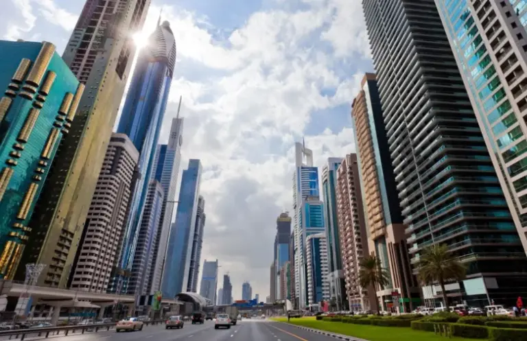 Current Job Vacancies in Dubai in 2024: Job Offers In All Sectors